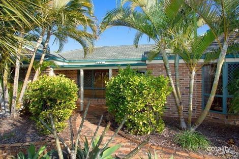 11 Bream Ct, Sandstone Point, QLD 4511