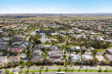 Property photo of 14 Toolondo Close Caroline Springs VIC 3023
