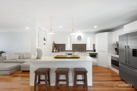 Property photo of 32 Poplars Avenue Bateau Bay NSW 2261