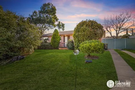 Property photo of 2 Endrick Place Kaleen ACT 2617