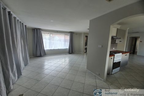 Property photo of 82 Chalcot Drive Endeavour Hills VIC 3802