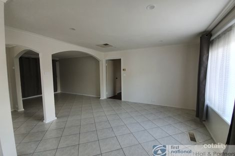 Property photo of 82 Chalcot Drive Endeavour Hills VIC 3802