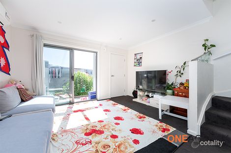 Property photo of 33/96 Arthur Blakeley Way Coombs ACT 2611