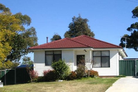 11 Wallace Pl, Mount Pritchard, NSW 2170