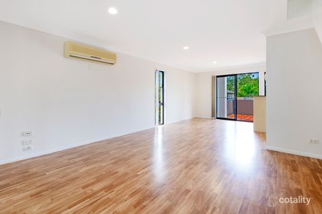 Property photo of 18 Bourton Road Merrimac QLD 4226