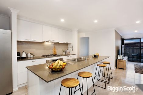 Property photo of 8 Bernfae Avenue Clyde VIC 3978