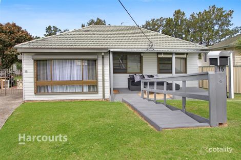 15 Gloucester Cres, Dapto, NSW 2530
