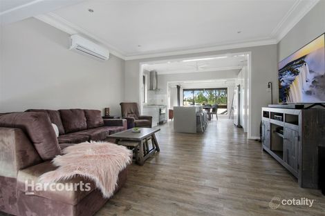 Property photo of 15 Gloucester Crescent Dapto NSW 2530