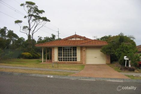 2 Gavin Way, Lake Haven, NSW 2263