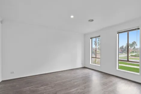 Property photo of 9 Marsh Grove Berwick VIC 3806