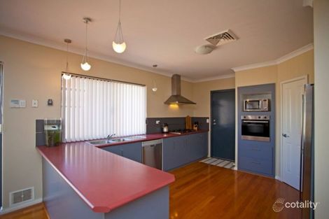 Property photo of 6 The Oval Madeley WA 6065