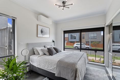 Property photo of 39 Queen Circuit Sunshine VIC 3020