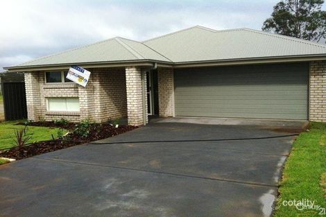 Property photo of 11 Radiant Avenue Largs NSW 2320