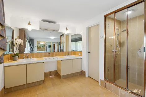 Property photo of 35 Luderman Road Noranda WA 6062