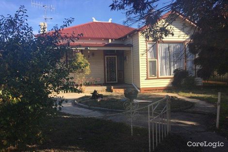 9 Sturt St, Beaufort, VIC 3373