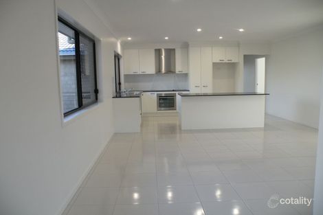 Property photo of 33 James Whalley Drive Burnside QLD 4560
