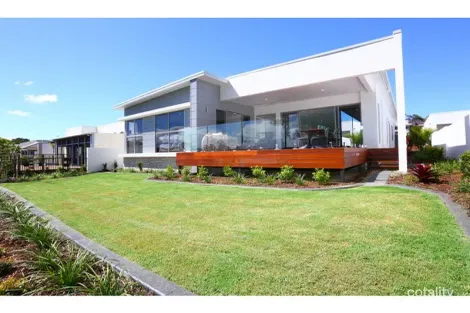 Property photo of 2011 The Boulevarde Benowa QLD 4217