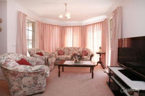 Property photo of 5 Candlebark Close Hampton Park VIC 3976