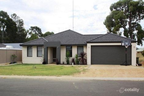 25 Sundercombe Loop, Waroona, WA 6215