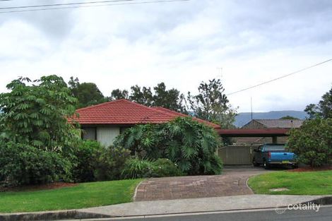 2 Saville Rd, Dapto, NSW 2530