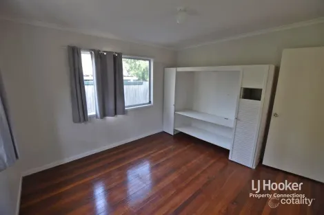 Property photo of 21 Leis Road Kallangur QLD 4503