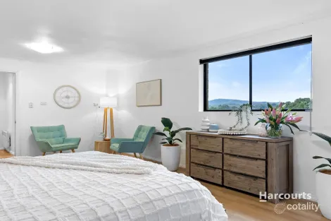 Property photo of 1 Ramsden Street Somerset TAS 7322