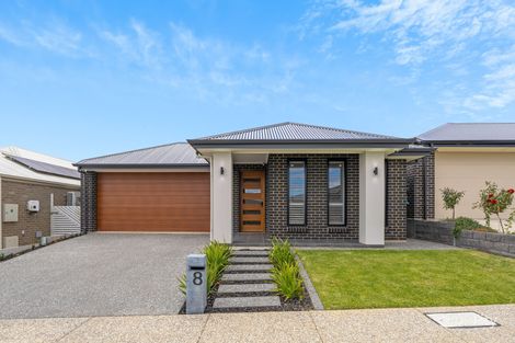 8 Harmon St, Seaford Heights, SA 5169