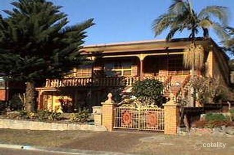 Property photo of 85 Macquarie Grove Caves Beach NSW 2281