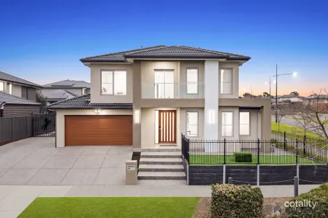 32 Highpark Cct, Craigieburn, VIC 3064