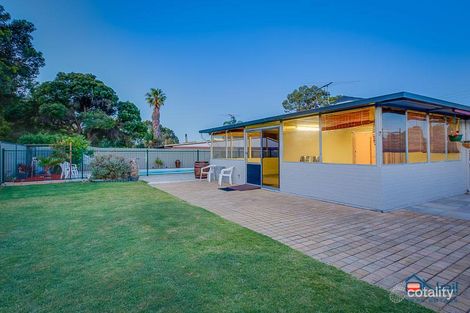 38 Tollington Park Rd, Kelmscott, WA 6111