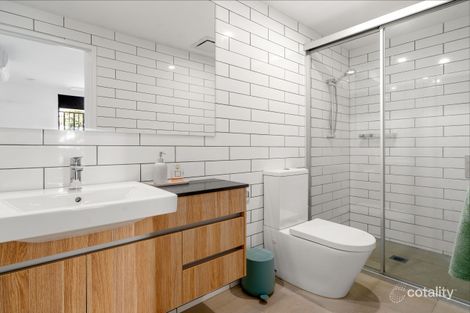 Property photo of 311/17 View Street Mount Gravatt East QLD 4122