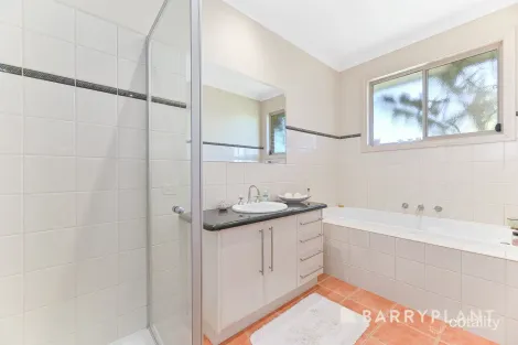 Property photo of 3/68-70 Inglis Road Berwick VIC 3806