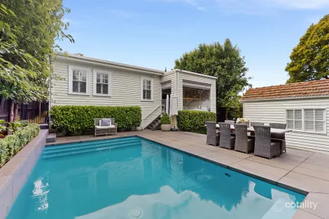 Property photo of 16 Allison Avenue Glen Iris VIC 3146