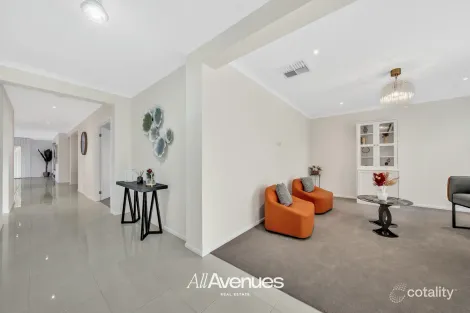 Property photo of 18 Sikes Road Clyde North VIC 3978