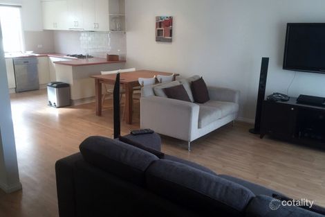 Property photo of 7 The Lairidge Kensington VIC 3031