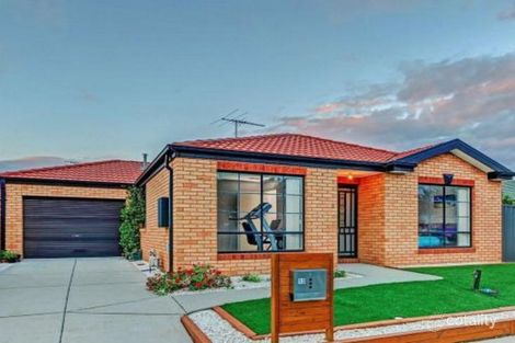 Property photo of 12 Burdekin Street Manor Lakes VIC 3024