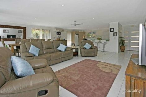 Property photo of 11 Honeysuckle Close Burrill Lake NSW 2539