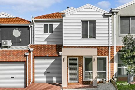 Property photo of 18 Seggan Circle Gowanbrae VIC 3043