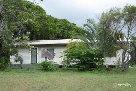 2 Currawong St, Slade Point, QLD 4740