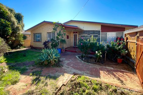 245 Eighth St, Wonthella, WA 6530