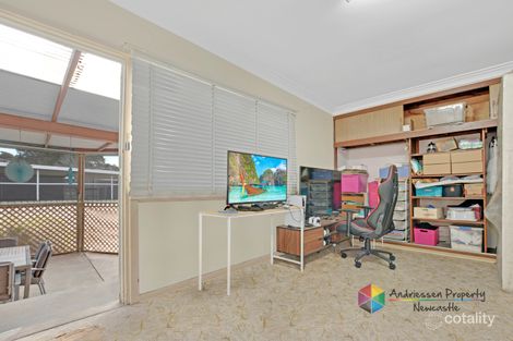 Property photo of 8 Roscoe Street Kotara South NSW 2289
