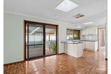 Property photo of 6 Telopea Crescent Lake Albert NSW 2650