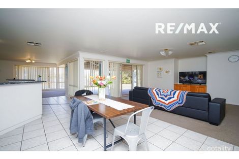 Property photo of 2 Paldi Crescent Glenfield Park NSW 2650