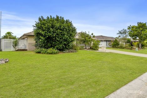 Property photo of 21 Dewdrop Place Ningi QLD 4511
