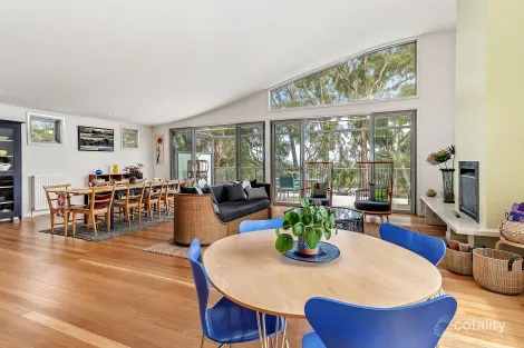 Property photo of 41 Couvreur Street Garran ACT 2605