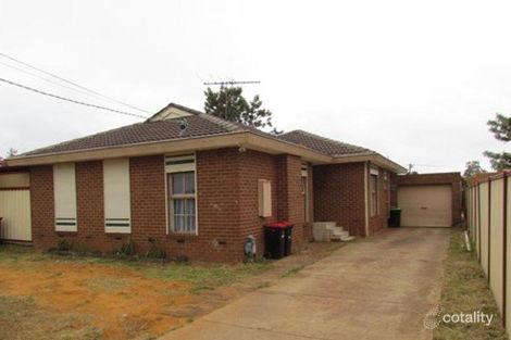 Property photo of 32 Bennett Street Melton South VIC 3338