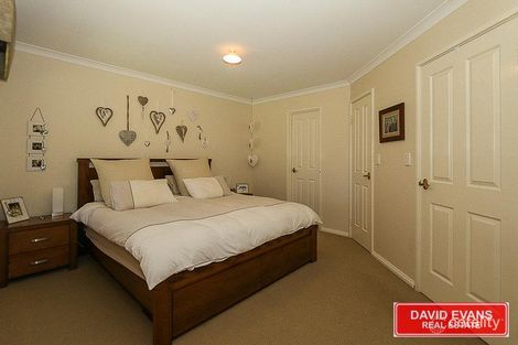 Property photo of 2 Kirkham Lane Carramar WA 6031