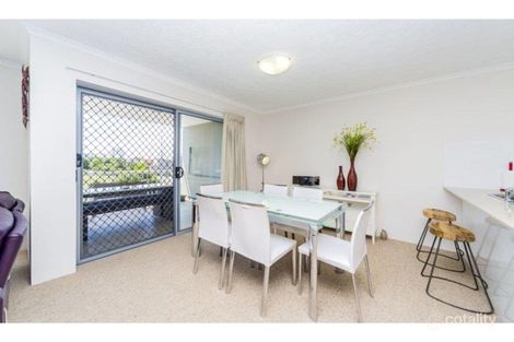 Property photo of 20/8-10 Ahern Street Labrador QLD 4215
