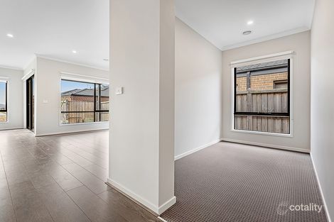 Property photo of 3 Degraves Street Mickleham VIC 3064