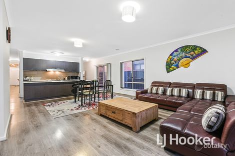 Property photo of 7 Celtic Drive Cranbourne East VIC 3977